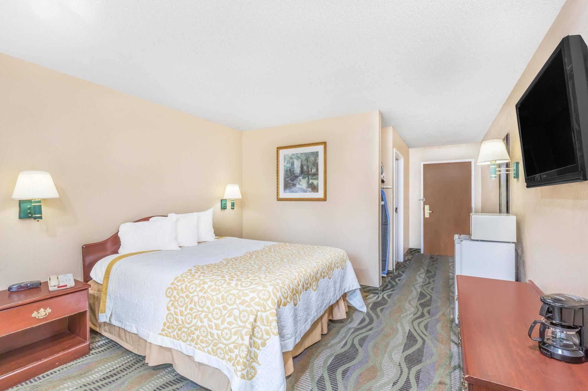 Surestay Hotel By Best Western Morganton Exterior foto